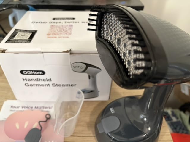 Handheld Clothes Steamer, 1000W Foldable Garment Steamer for Travel customer photo 1