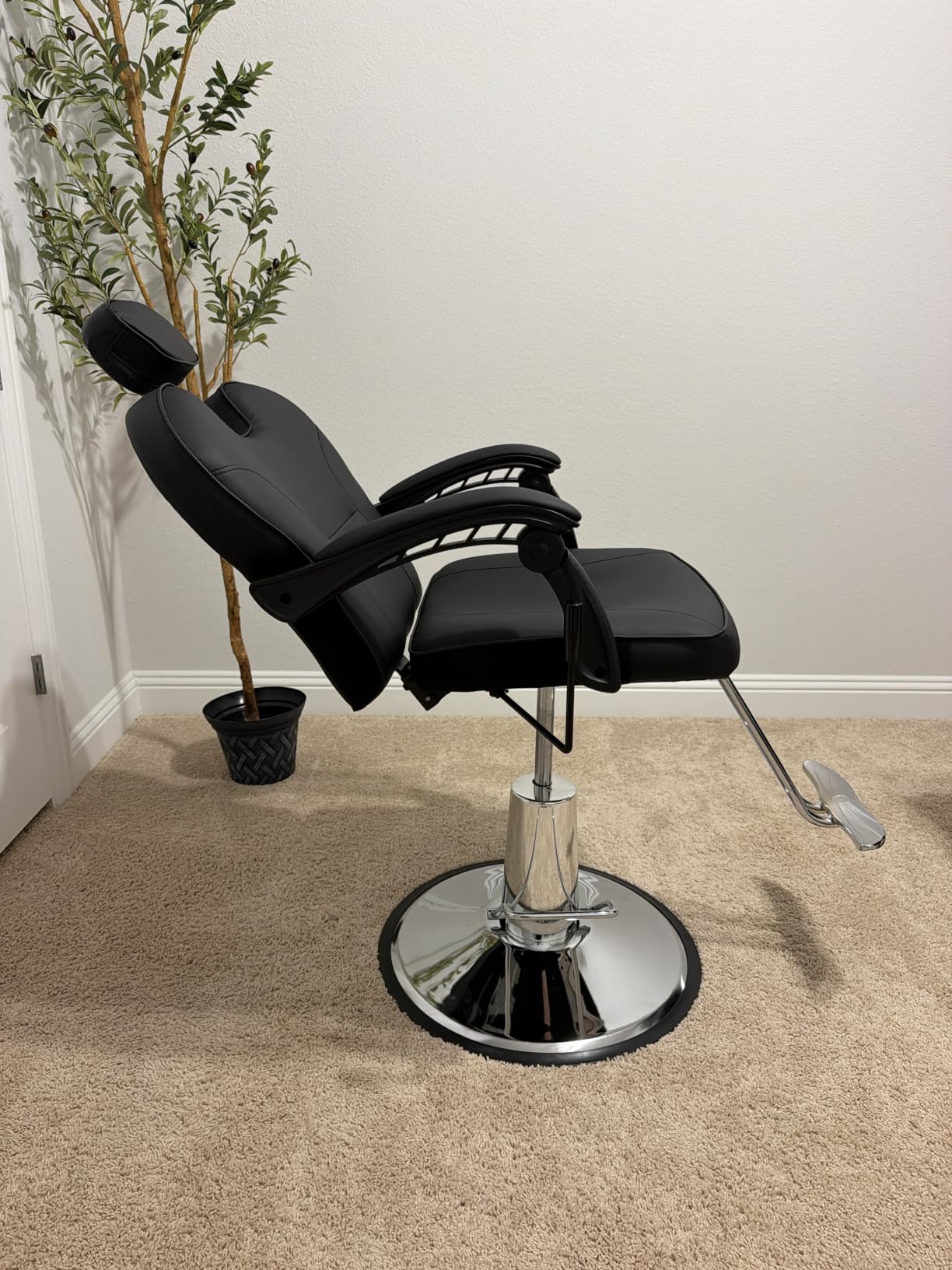 Barber Chair with Heavy Duty Hydraulic Pump, Salon Chair for Hair Stylist, 360° Swivel 90°-140° Backrest Reclining Chairs, Portable Height Adjustable Hair Chair for Barbershop (Black-Plain) customer photo 2