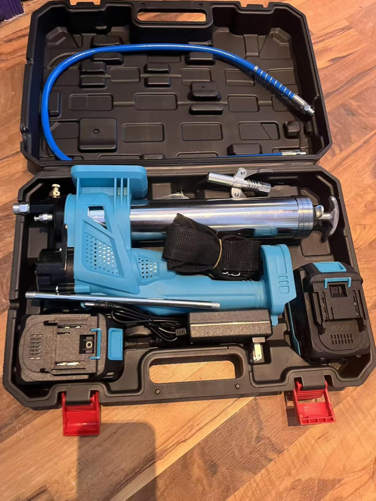 Bluebow Electric Grease Gun Kit, 12,000 PSI Pressure, 5.3 oz/min Flow Rate, 2X 4000 mAh Batteries, 39.4