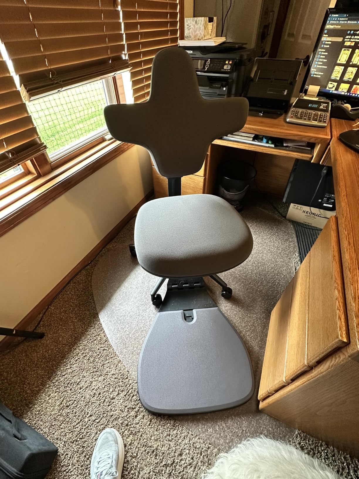 Newtral Standing Desk Chair, Standing Mate Chair for Sit-Stand, Ergonomic Leaning Perch Chair with Anti-Fatigue Mat, Standing Stool, Saddle Chair, Height Adjustable Home Office Posture Seat-MT-L-DG customer photo 2
