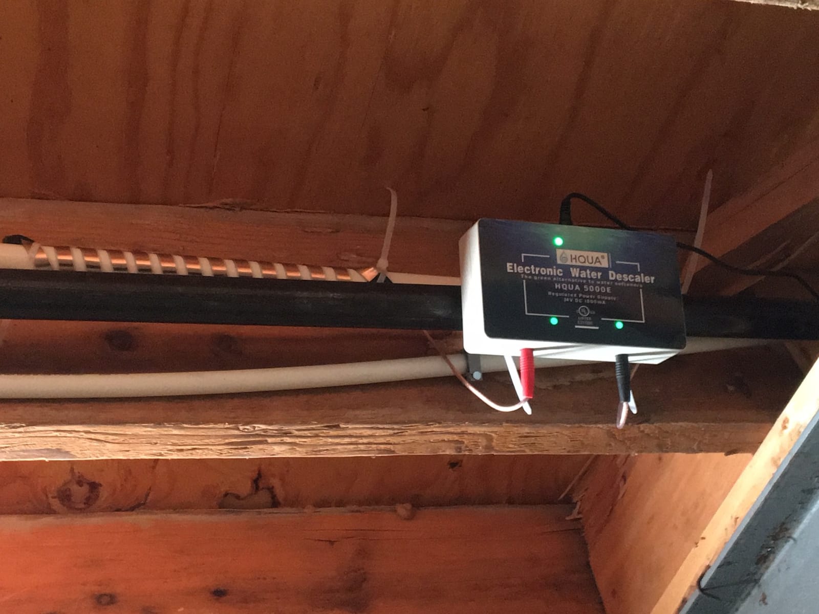 5000E Pro Whole House Electronic Water Descaler, Alternative Salt-Free Water Softener, Hard Water Conditioner for Limescale Buildup Prevention (4 Coils) customer photo 1