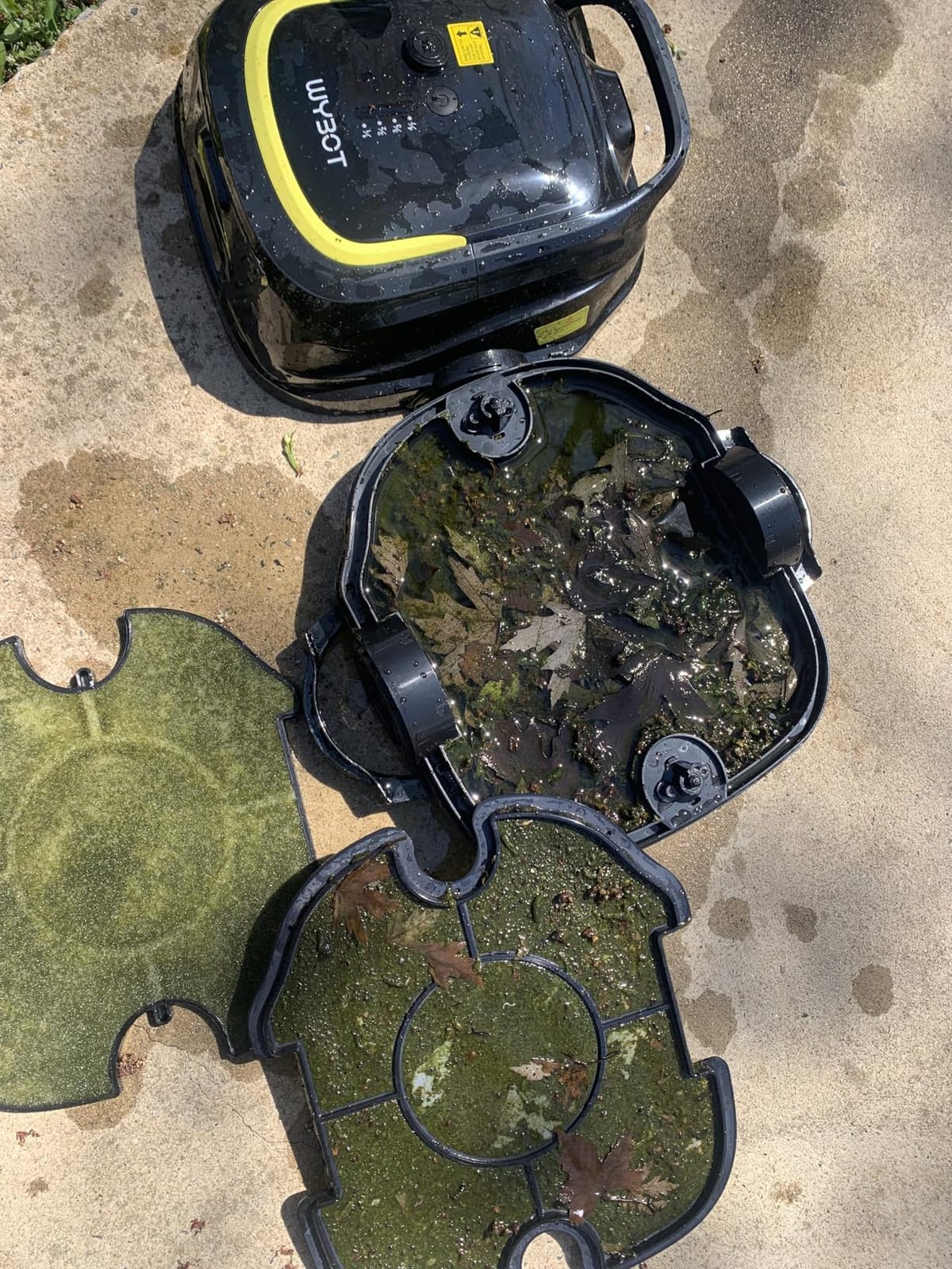 A1 Cordless Pool Vacuum Robot for Above Ground Pool, WhiteGreen | Dual-Layer Filtration, Strong Suction, 130 Mins Runtime, Cleaning up to 1,100 Sq. Ft., 4 Cleaning Modes customer photo 1