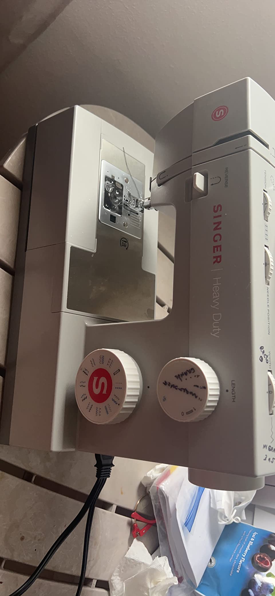 SINGER® Next Evolution Heavy Duty 4552™ Sewing Machine, Bonus Presser Feet customer photo 1