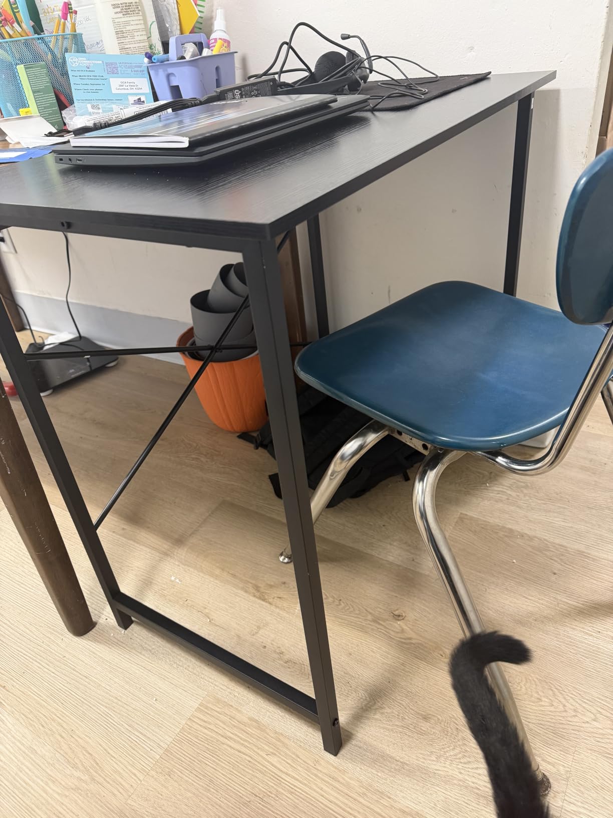 DUMOS 32 Inch Small Computer Desk, Gaming Desks for Home Office Bedroom customer photo 1