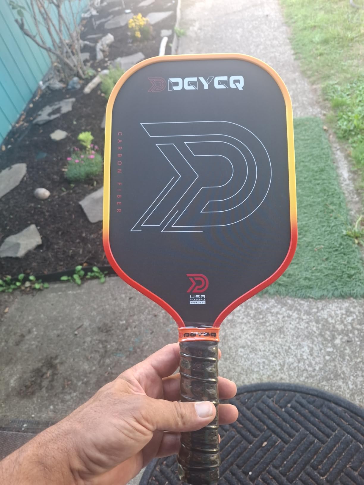 DGYGQ Pickleball Paddles, T700 Raw Carbon Fiber Surface, 16mm Polypropylene Honeycomb Core for All Skill Levels - Larger Sweet Spot for Max Spin, Control & Power customer photo 2