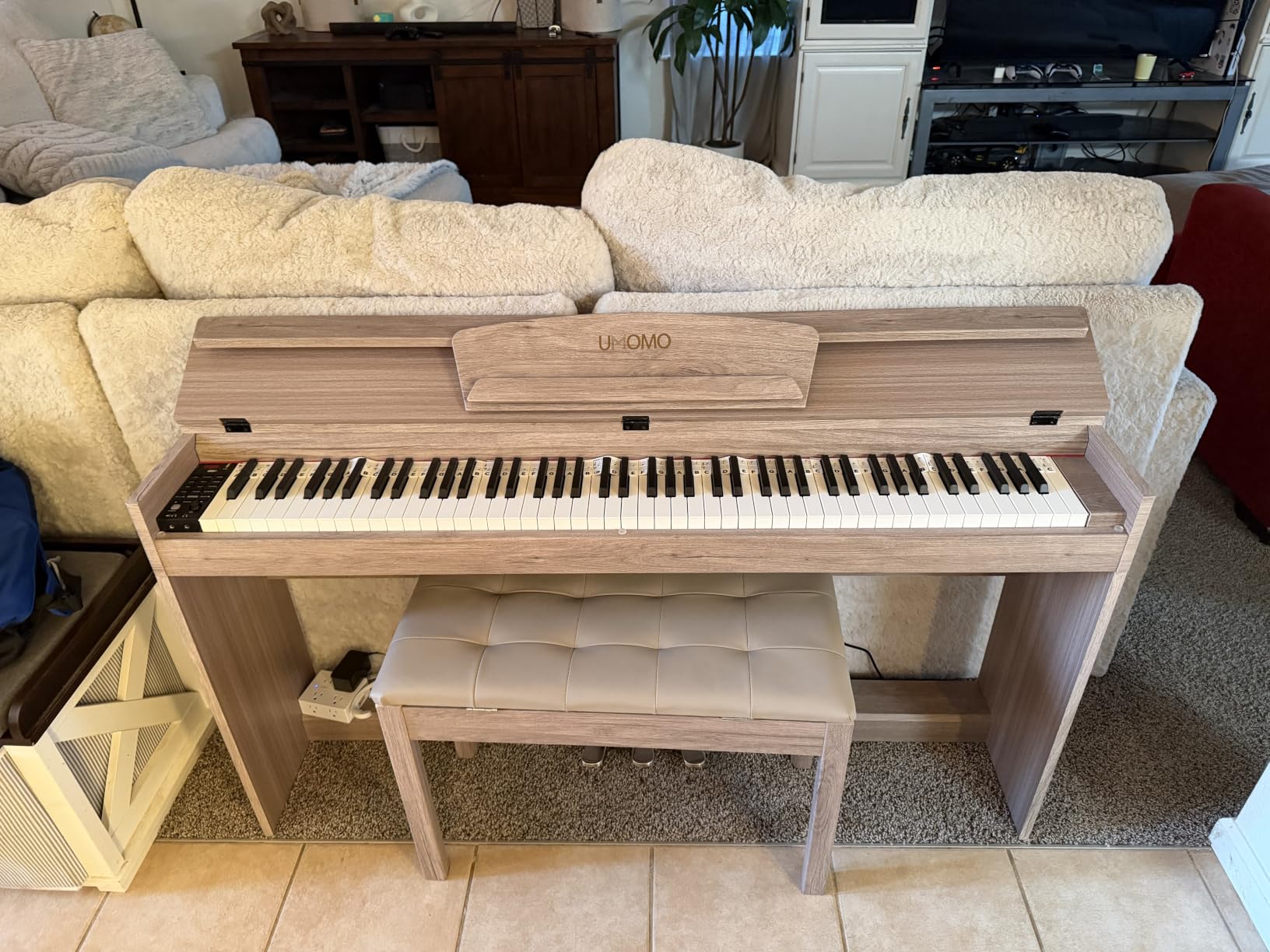 UMOMO 88 Key Weighted Digital Piano Keyboard with Piano Bench, Upright Full Size Electric Piano with Piano Stand, Headphone Jack, 3 Pedal, Electronic Piano for Beginner, White customer photo 2
