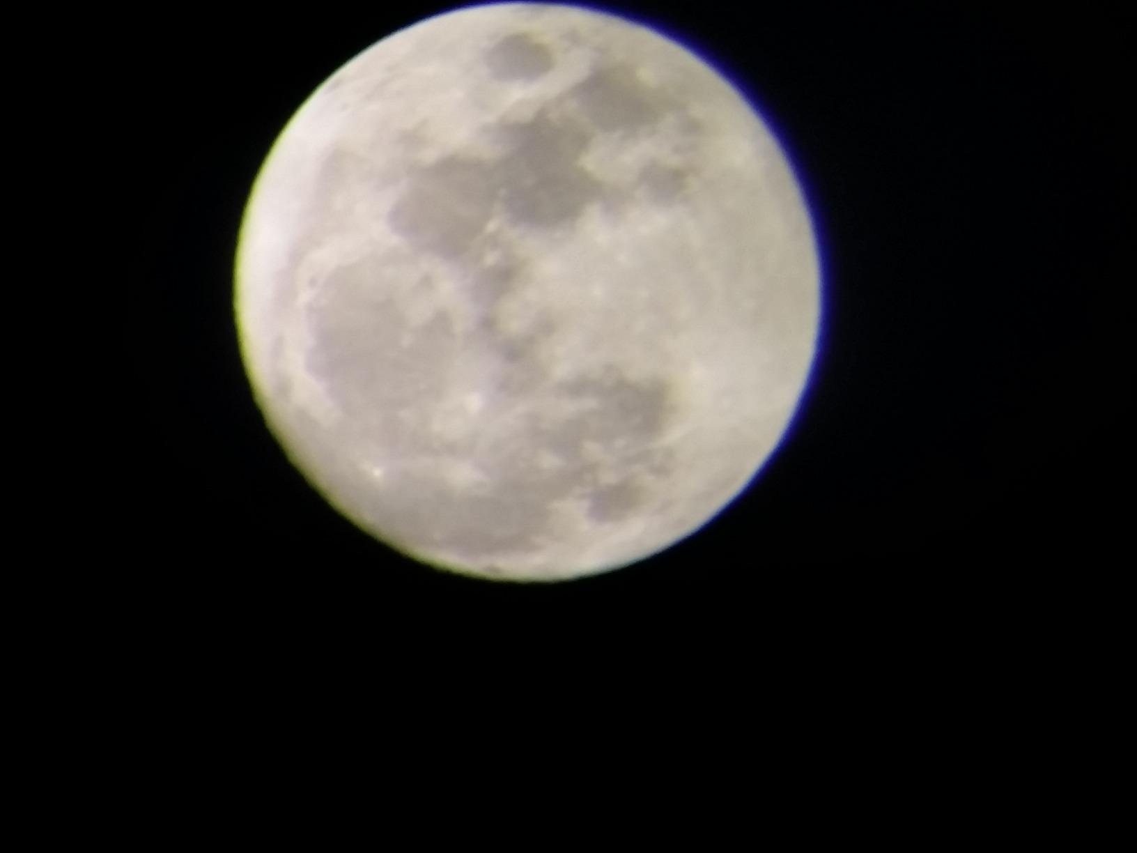 Celestron SkyMaster 25x70 Binoculars for Astronomy, Long-Range & Wildlife customer photo 2