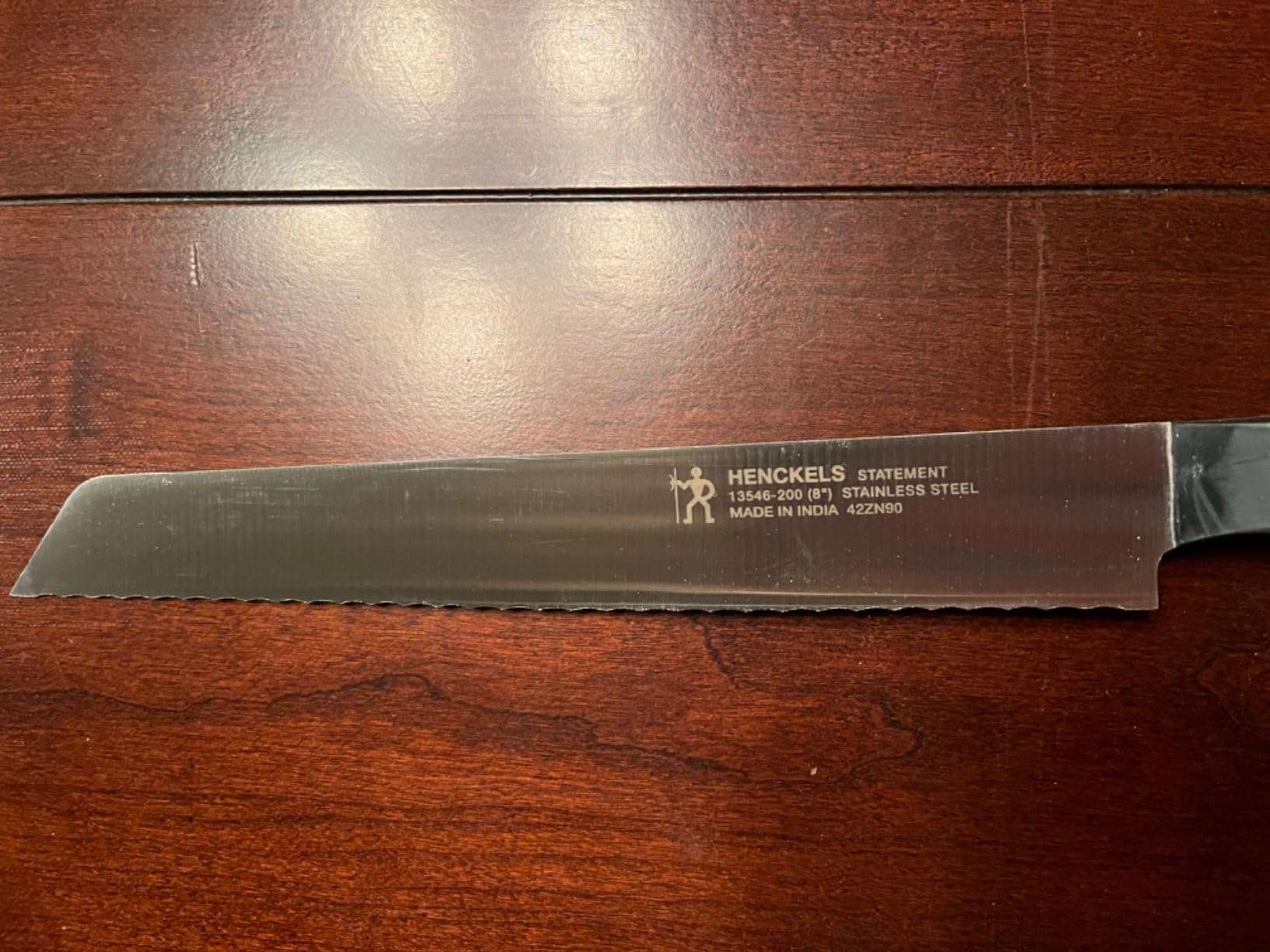 HENCKELS Statement 8 Inch Bread Knife, Razor-Sharp, German Engineered customer photo 2