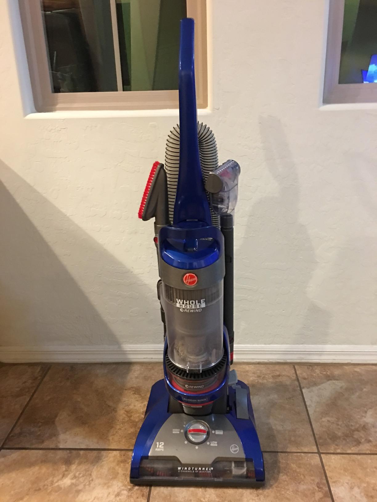 Hoover WindTunnel 2 Whole House Rewind Bagless Vacuum Cleaner customer photo 2
