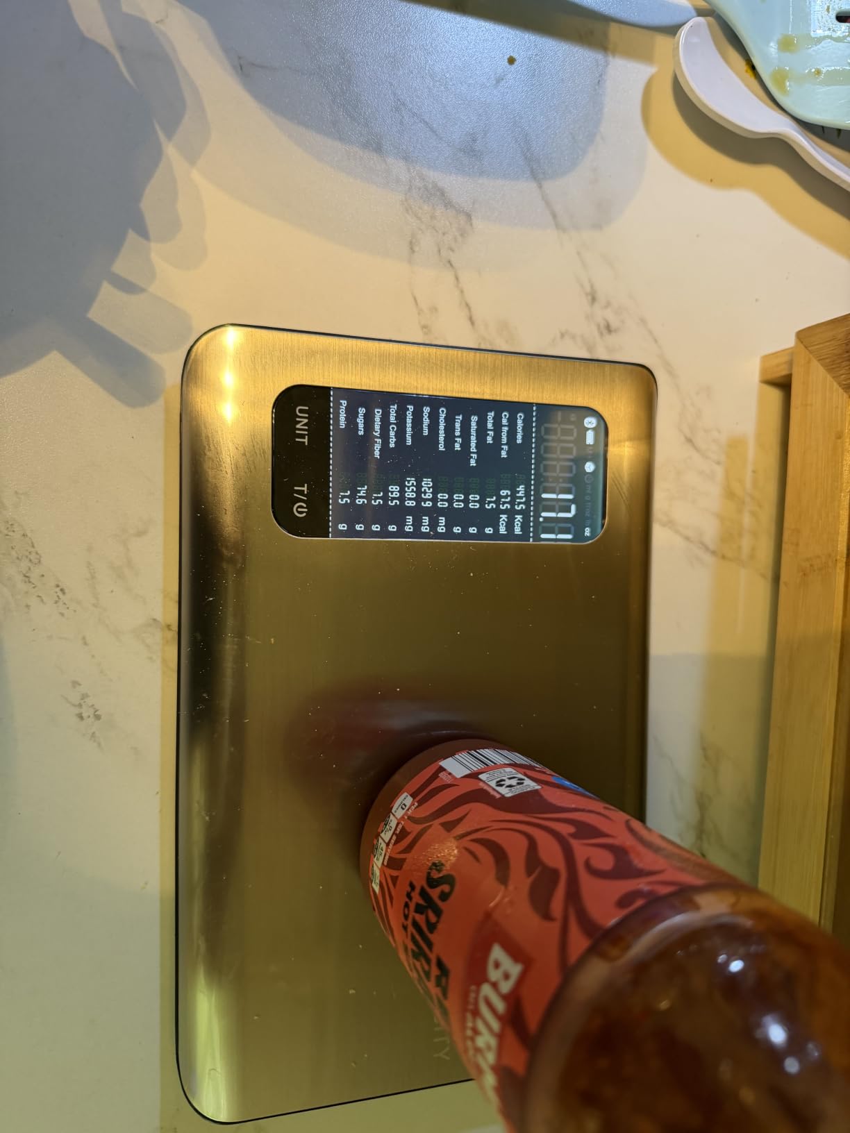 Etekcity Food Kitchen Scale with Nutritional Calculator, Smart App, 11lb customer photo 2