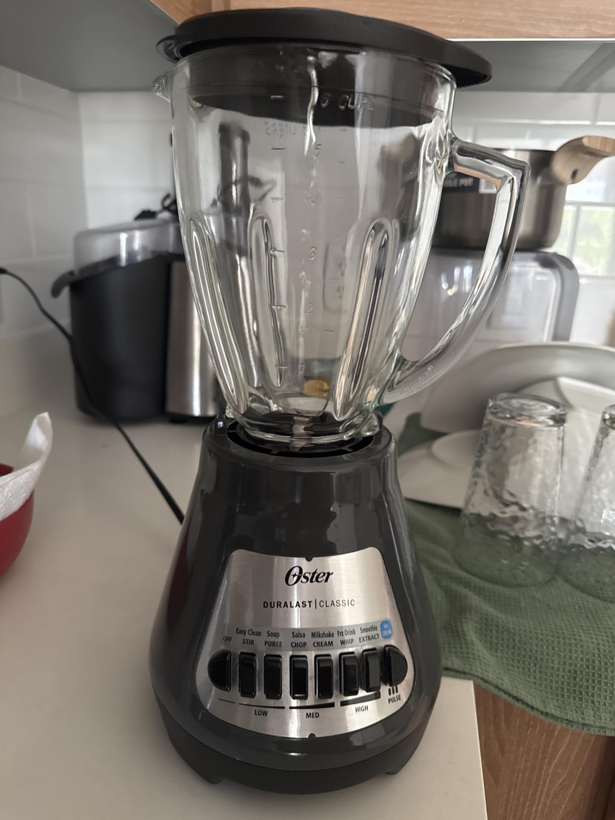 Oster® Classic Series 8-Speed Blender with 6-Cup Glass Jar, Gray customer photo 1