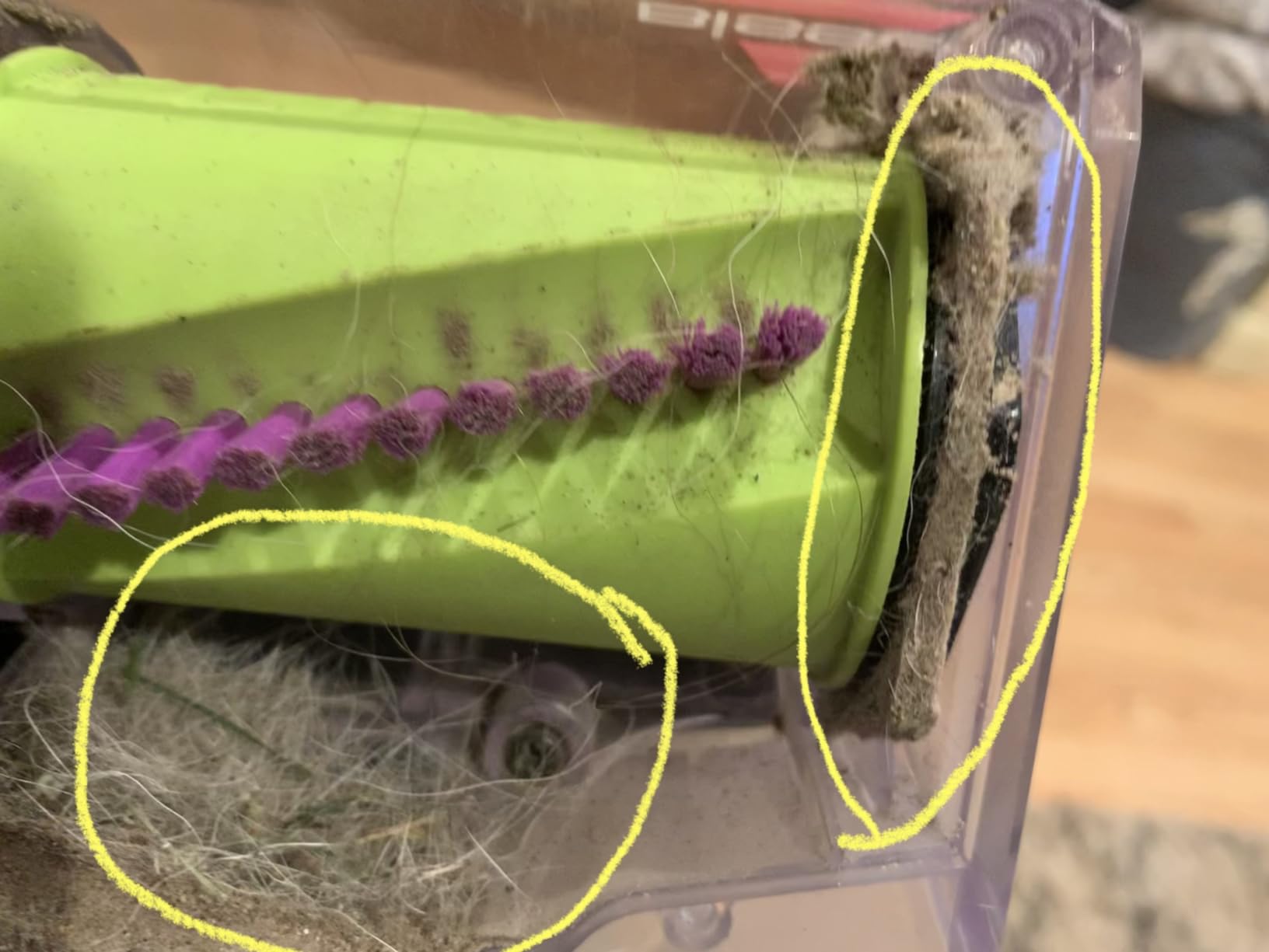BISSELL 24613 Pet Hair Eraser Turbo Plus Lightweight Vacuum, Tangle-Free Brush Roll, Powerful Pet Hair Pick-up, SmartSeal Allergen System, Specialized Pet Tools, Easy Empty Dirt Tank customer photo 1