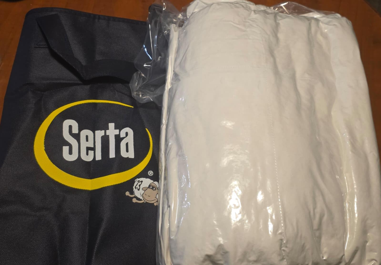 Serta Goose Feather Down Fiber Comforter Queen Size - 100% Cotton Cover Duvet Insert - Hotel Luxury Hypoallergenic Bedding Comforter Extra Warmth 90 x 90 Inch White customer photo 1