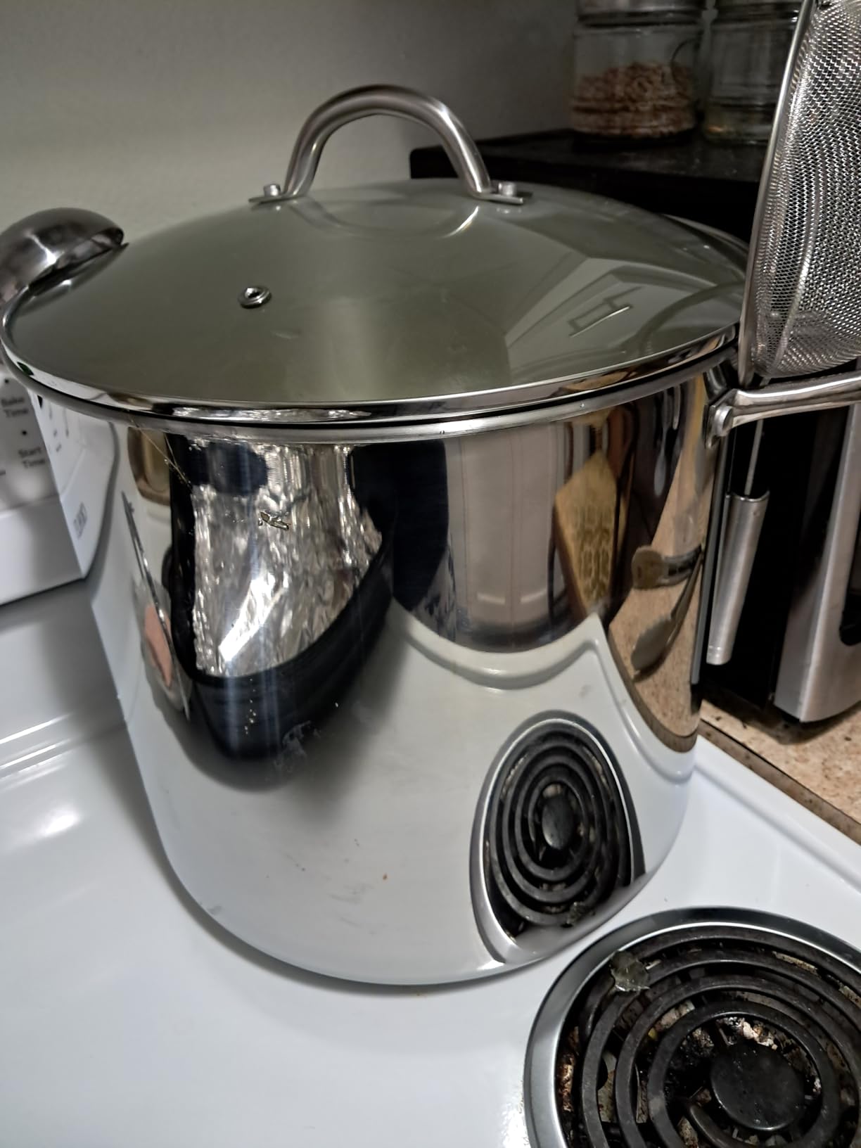 HOMICHEF LARGE STOCK POT 24 Quart With Lid - Nickel Free Stainless Steel Cookware Stockpot 24 Quart - Healthy Cookware Polished Stockpots - Heavy Duty Induction Pot Soup Pot With Lid customer photo 1