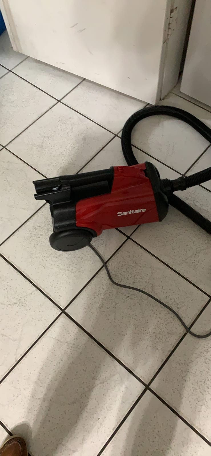 Sanitaire SC3683D Canister Vacuum, Red 19.2 x 17.75 x 11.3 inches customer photo 2