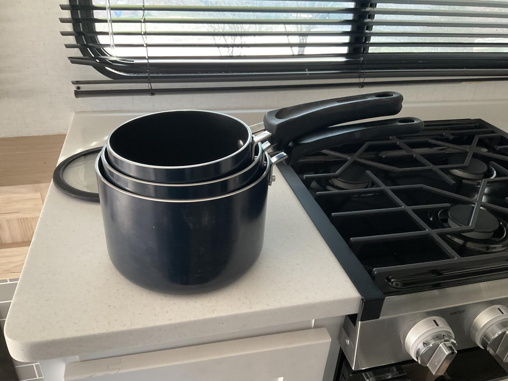 Tramontina Non Stick 6-Piece Nesting Sauce Pan Set with Lids - Red customer photo 1