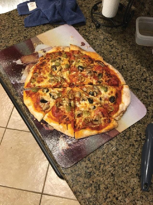 K ROCKSHEAT Pizza Stone Round 16 Inch for Grill and Oven, Large Cordierite Baking Stone for Bread, Safe Circular Cooking Stone for Grill 16