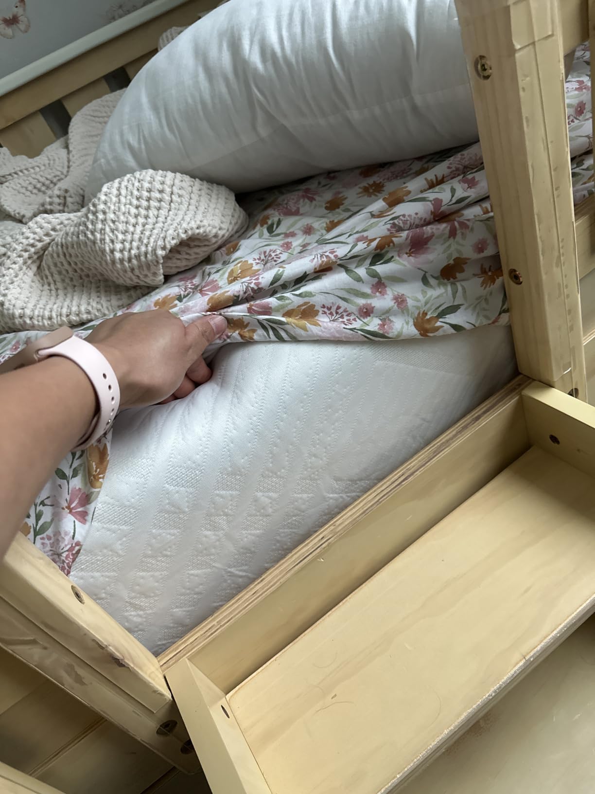 MLILY 8 Inch Twin Mattress for Kids Green Tea Memory Foam Medium Firm customer photo 2