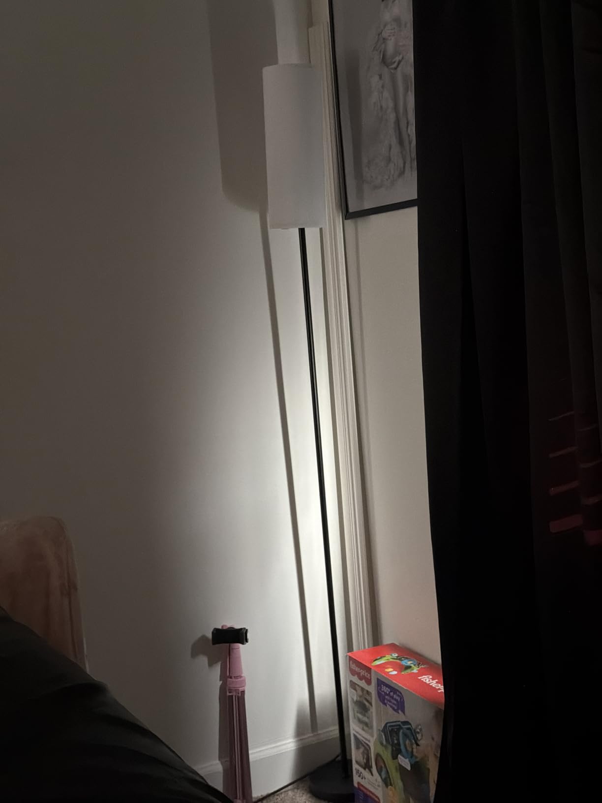 Qaubauyt Smart LED Floor Lamp with APP Control & RGB Colors - Dimmable Standing Lamp for Living Room, Bedroom, Gaming - Remote, Timer, 9W Bulb Included, 67