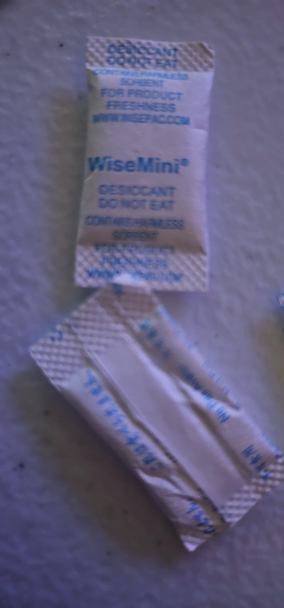 Wisesorb 1 Pack 500 Gram Desiccant Canister, Indicating & Rechargeable Gun Safe Dehumidifier, Portable Desiccant Canister, Silica Gel Moisture Absorber for Storage customer photo 1