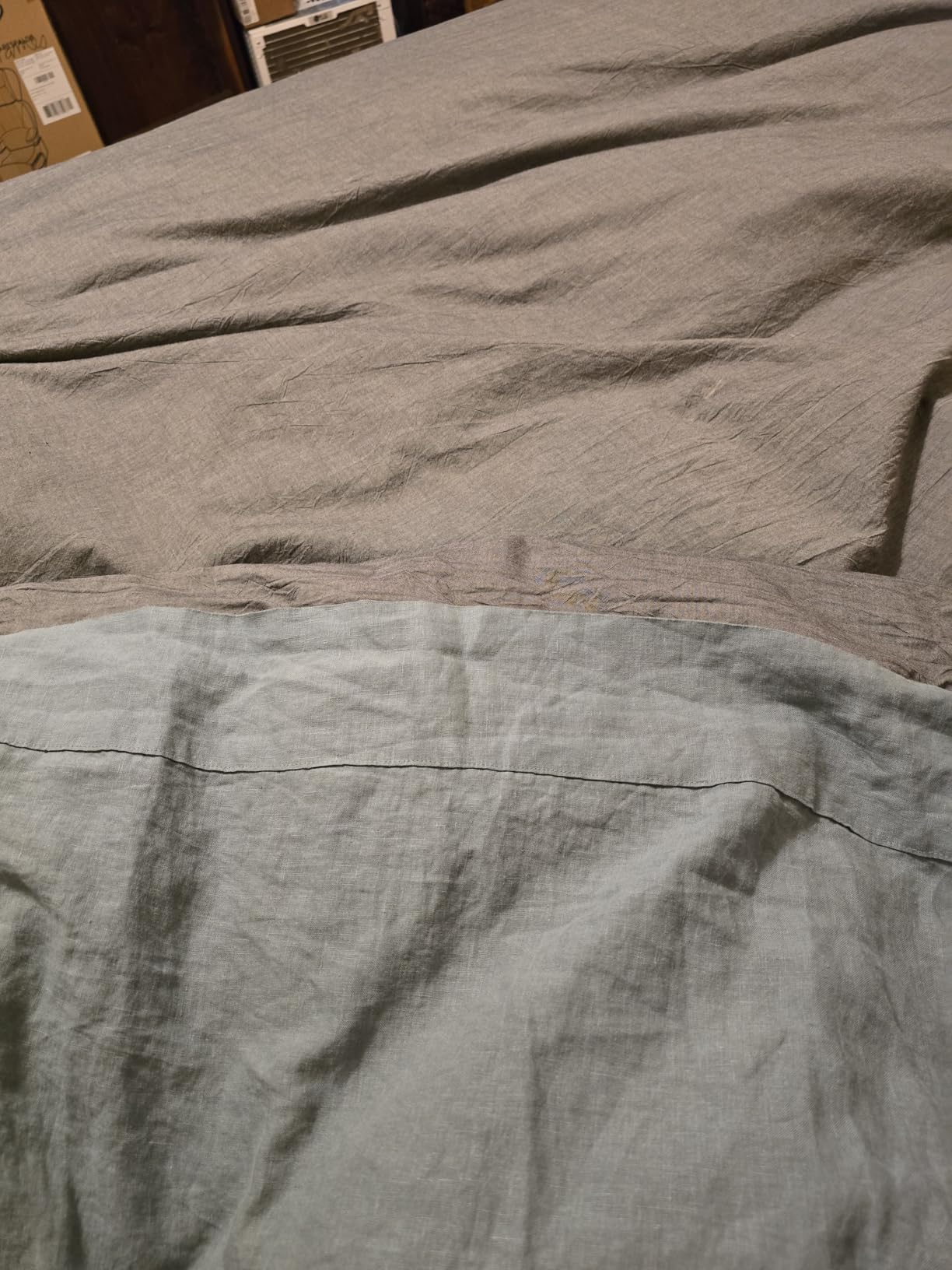 EVERLY Linen Queen Sheets Set, 100% Stonewashed French Linen Bed Sheets Deep Pocket Sheets, 4 Pieces (1 Flat Sheet, 1 Fitted Sheet, 2 Pillowcases) Natural Flax Bedding Set-Mossy Green customer photo 1