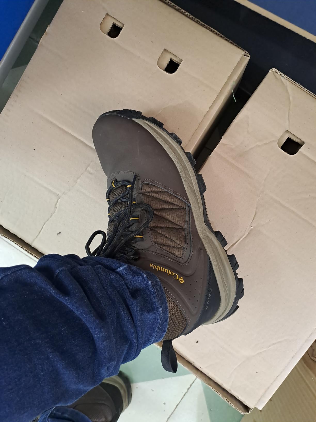 Columbia Men's Transverse Hike Waterproof customer photo 2