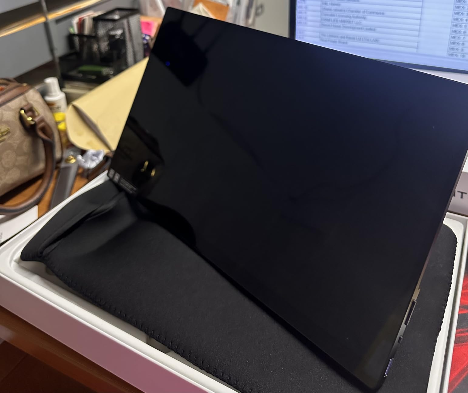 CAPERAVE 15.6'' FHD Portable Monitor Touchscreen for Laptop Computer Mac customer photo 1