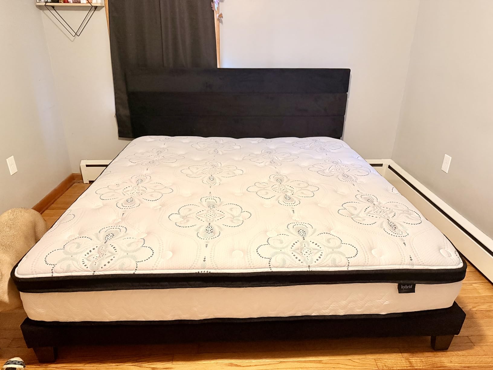 Signature Design by Ashley Queen Pillow Top 13 ' Pillow Top Hybrid Mattress with Gel Memory Foam, Edge Support for Cool Sleep and Pressure Relief, Fiberglass-Free, Bed In A Box customer photo 1