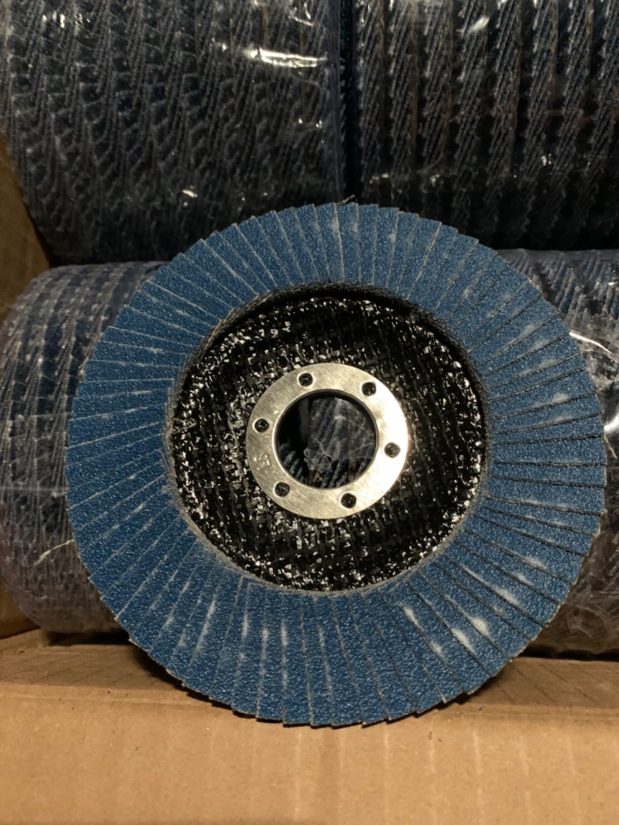 40 Pack Flap Discs 4 1/2 for Angle Grinder Sanding Disc - Trivd Frol 40/60/80/120 Grit T29 Flap Disc, 7/8 Inch Zirconia Abrasive Grinding Wheel Disc for Metal, Wood, Stainless Steel Finishing customer photo 2