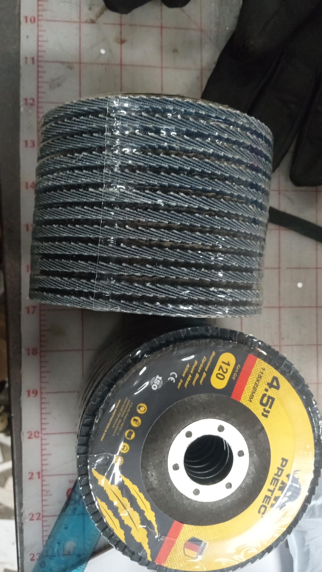 Flap Discs 4 1/2 for Angle Grinder, 12 Pcs Flap Discs 60 Grit, 4.5