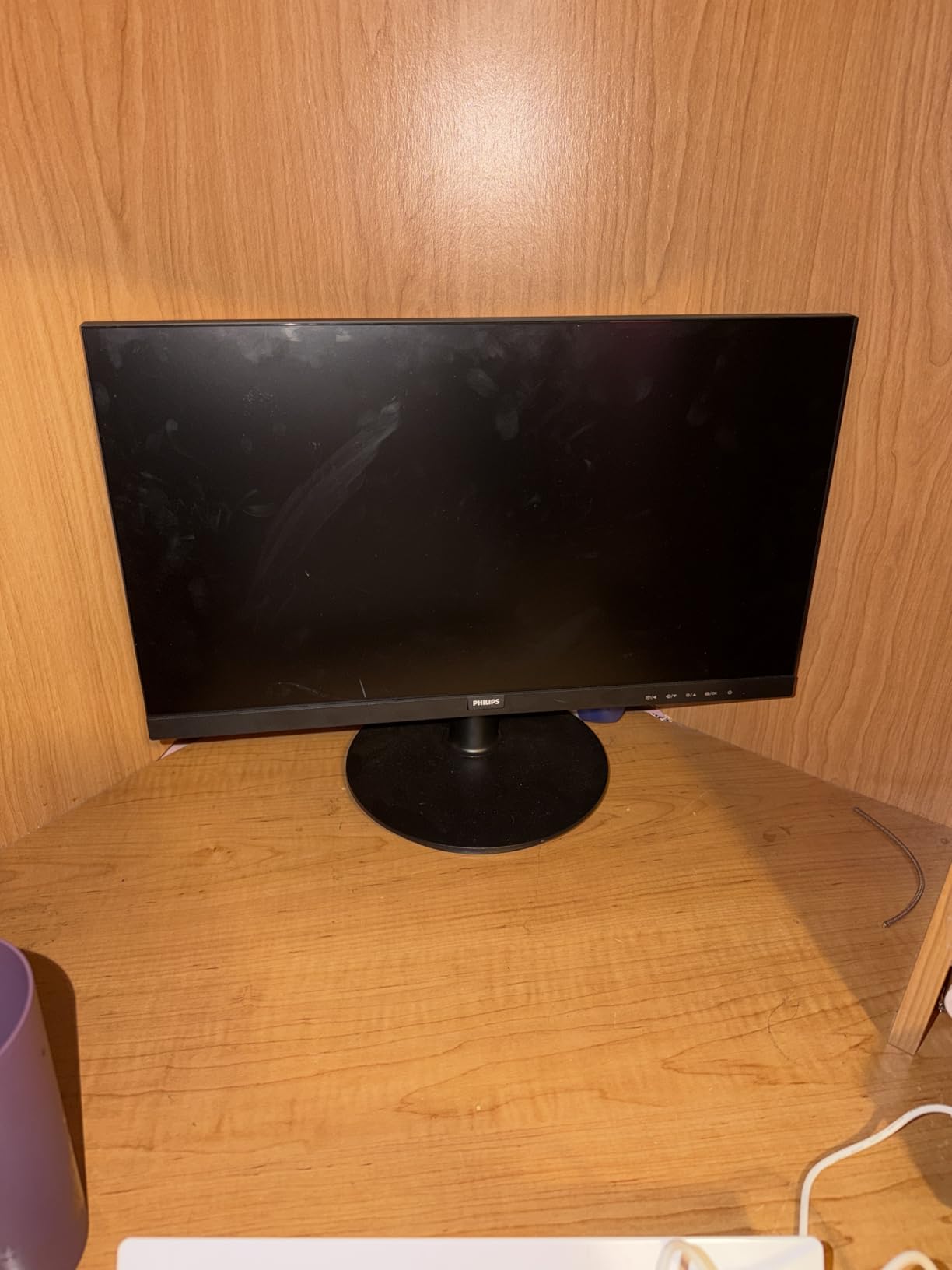 Philips 22 Inch Computer Monitor FHD 100Hz VA VESA Flicker-Free, 221V8LB customer photo 1
