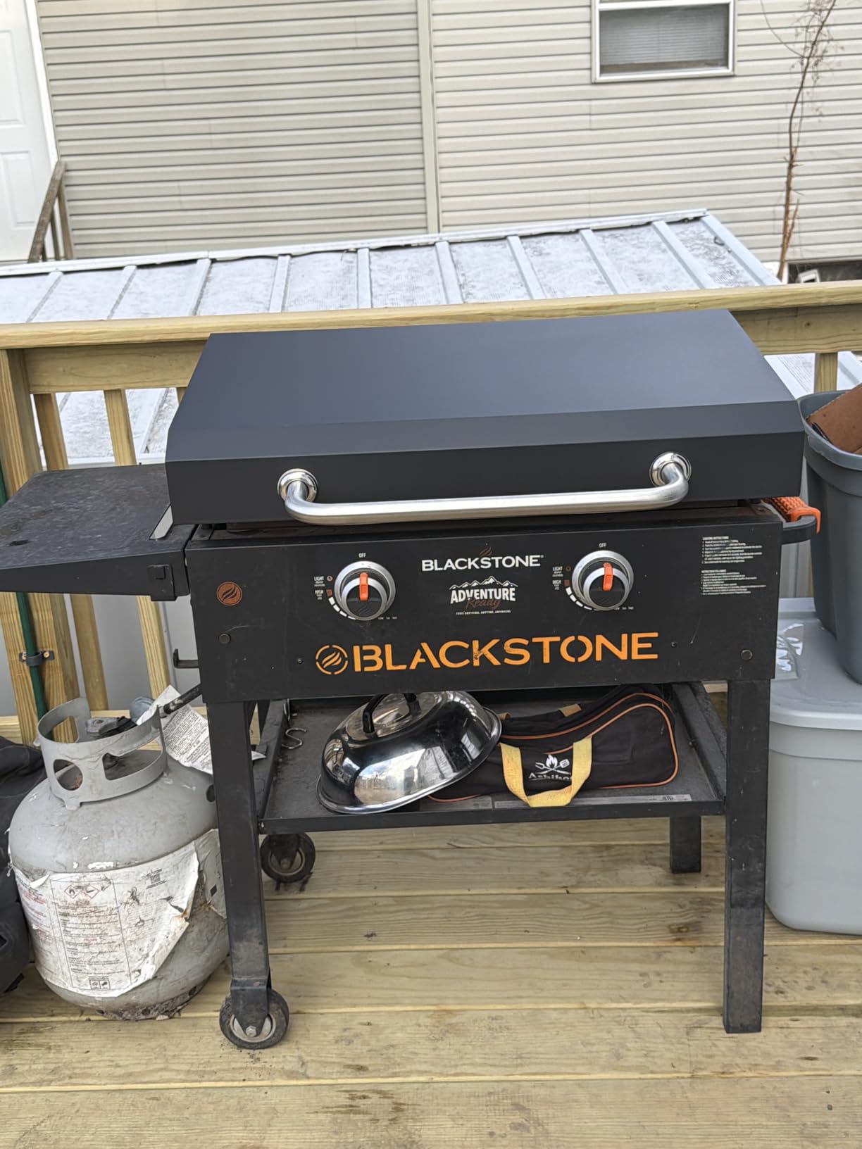 28 Inch Blackstone Griddle Grill Cover with Hinged Hood, 2026 Upgraded Outdoor Hard Grill Cover Compatible with Blackstone Models 1517 1853 1605 1803 1839 1856 1924 1983 2094 2145 2137 5003 customer photo 2