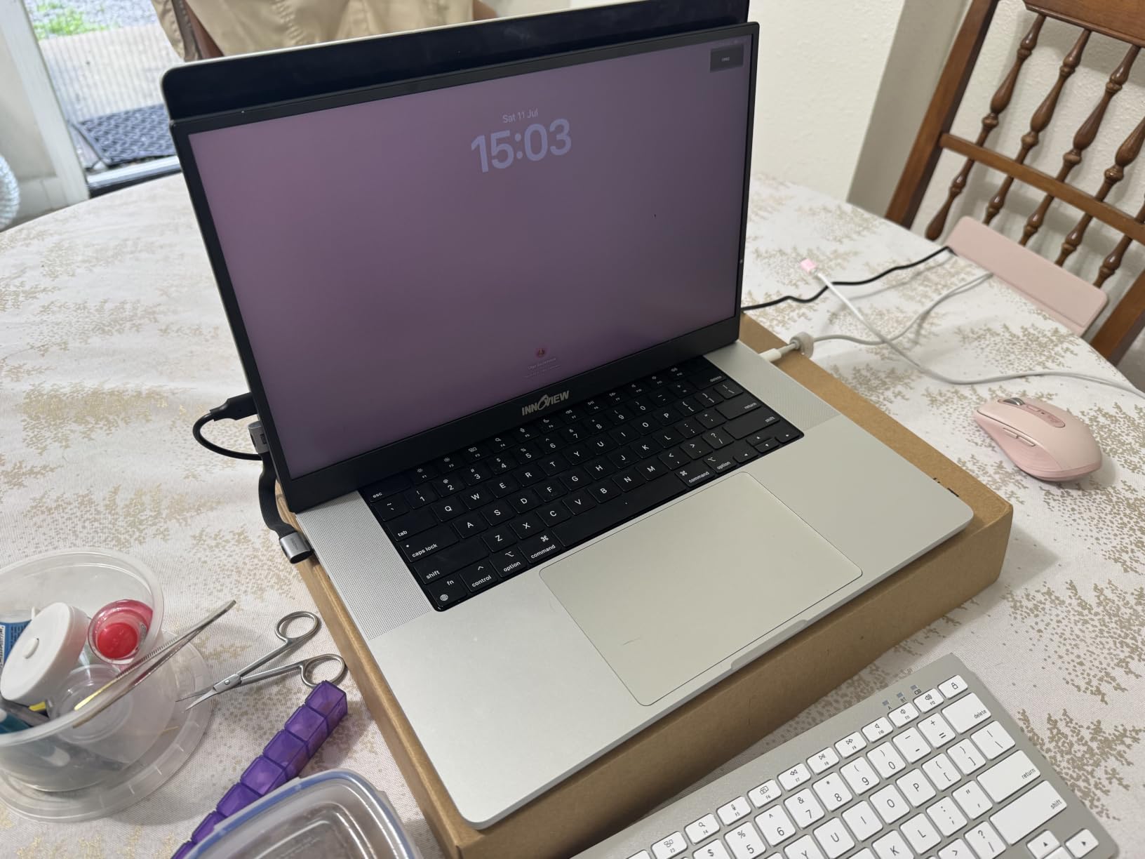 InnoView 15.6