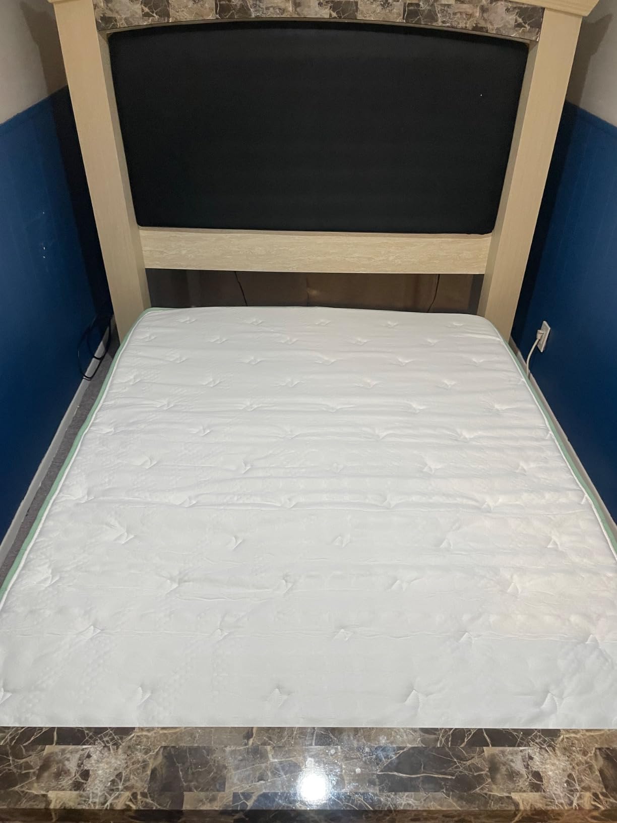 Novilla Queen Mattress, 12 Inch Hybrid Pillow Top Mattress in a Box|Gel Memory Foam with Individual Pocket Springs, Motion Isolation, Pressure Relief, Quilted Cover, CertiPUR-US Certified customer photo 1