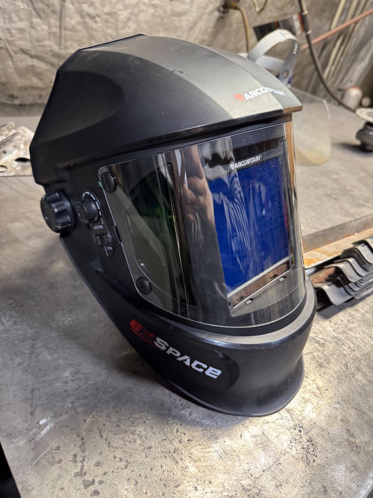 ARCCAPTAIN Welding Hood, 180° Panoramic View Auto Darkening Welding Helmet customer photo 1