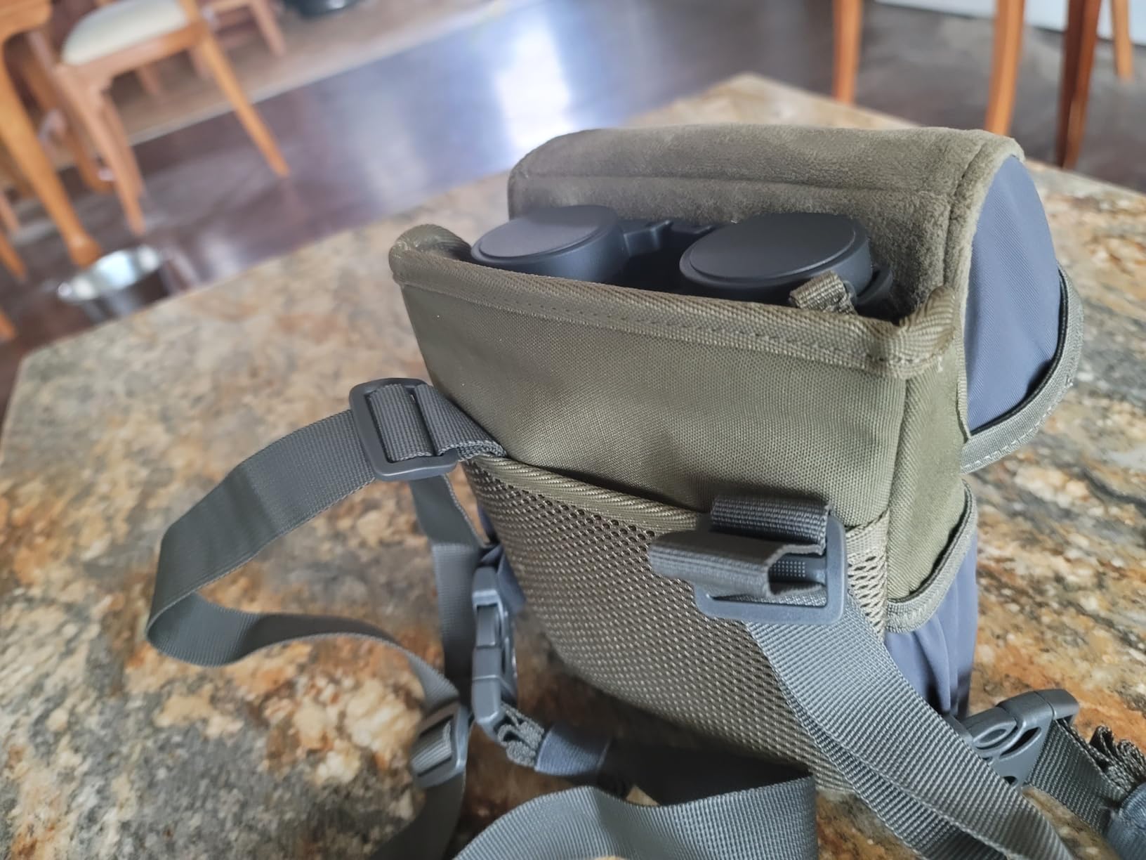 Halo Optics K2000 Rangefinder Binoculars 10x 42mm customer photo 2