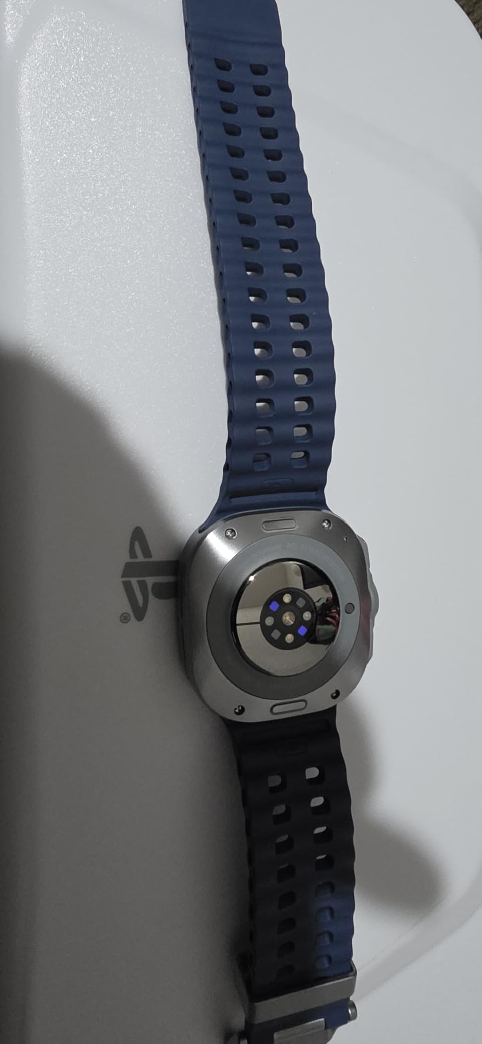 Samsung Galaxy Watch Ultra (2025), Titanium Silver, 47mm LTE Smartwatch customer photo 2