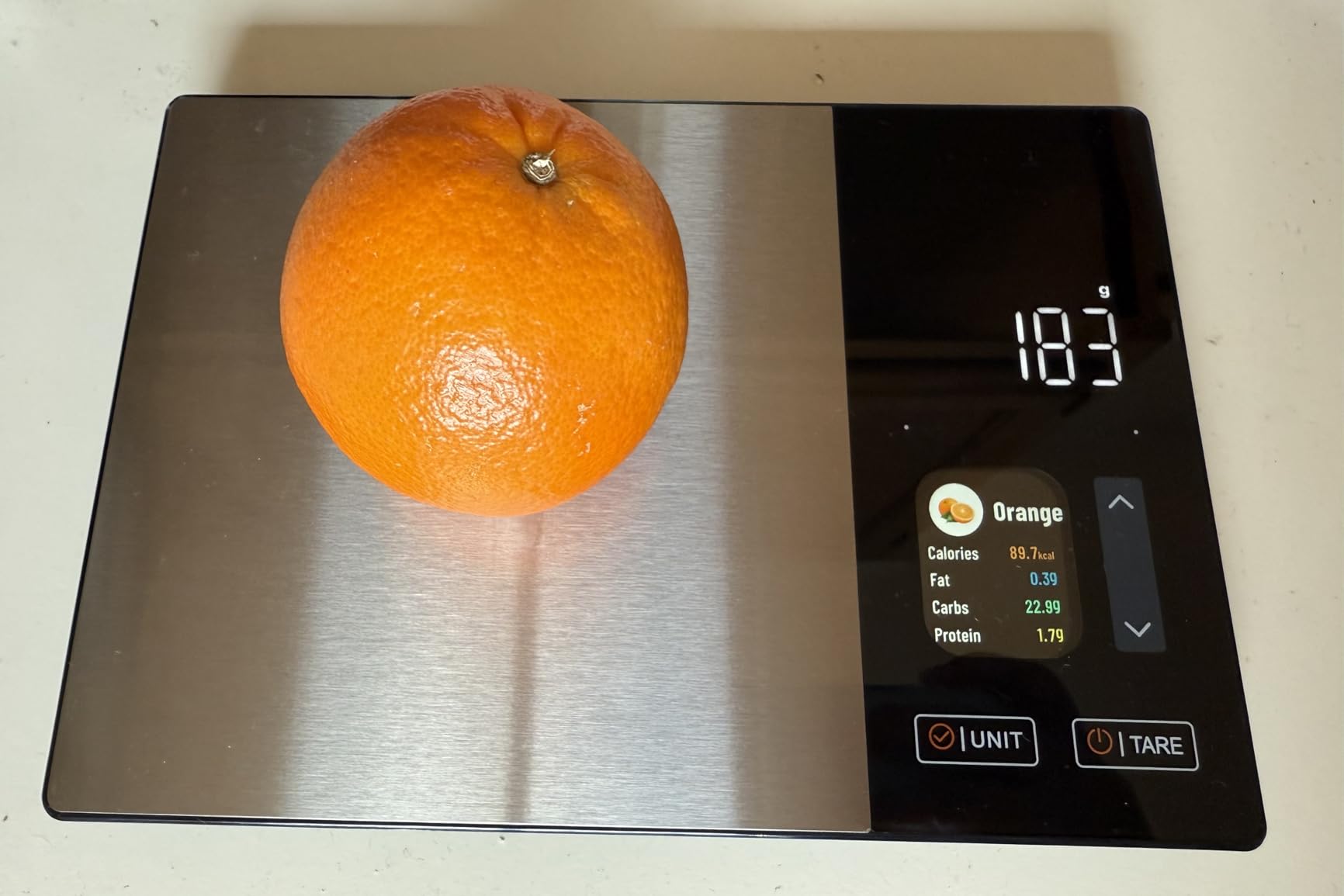 Food Scale with Nutritional Calculator, TFT Display, Track 23 Nutrients customer photo 2