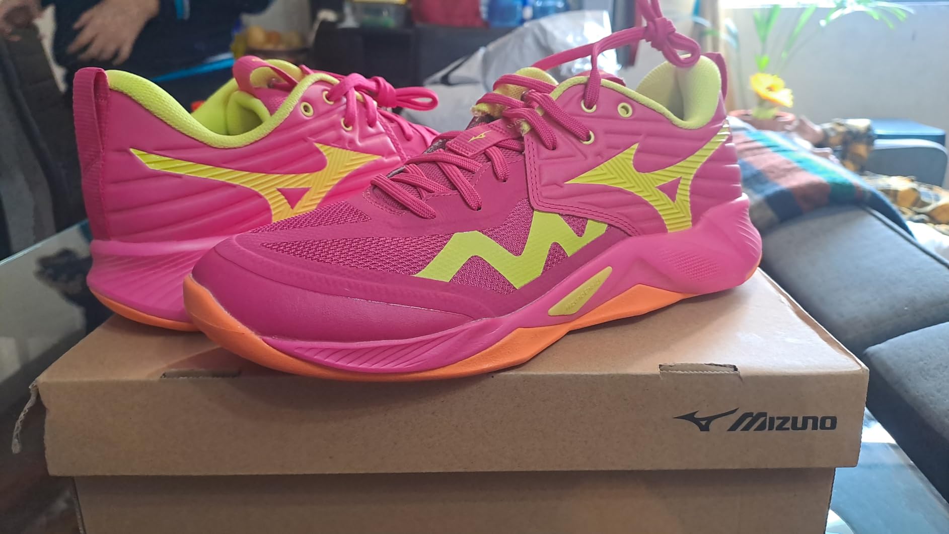Mizuno Womens Women's Wave Momentum Pro Volleyball Shoe customer photo 2