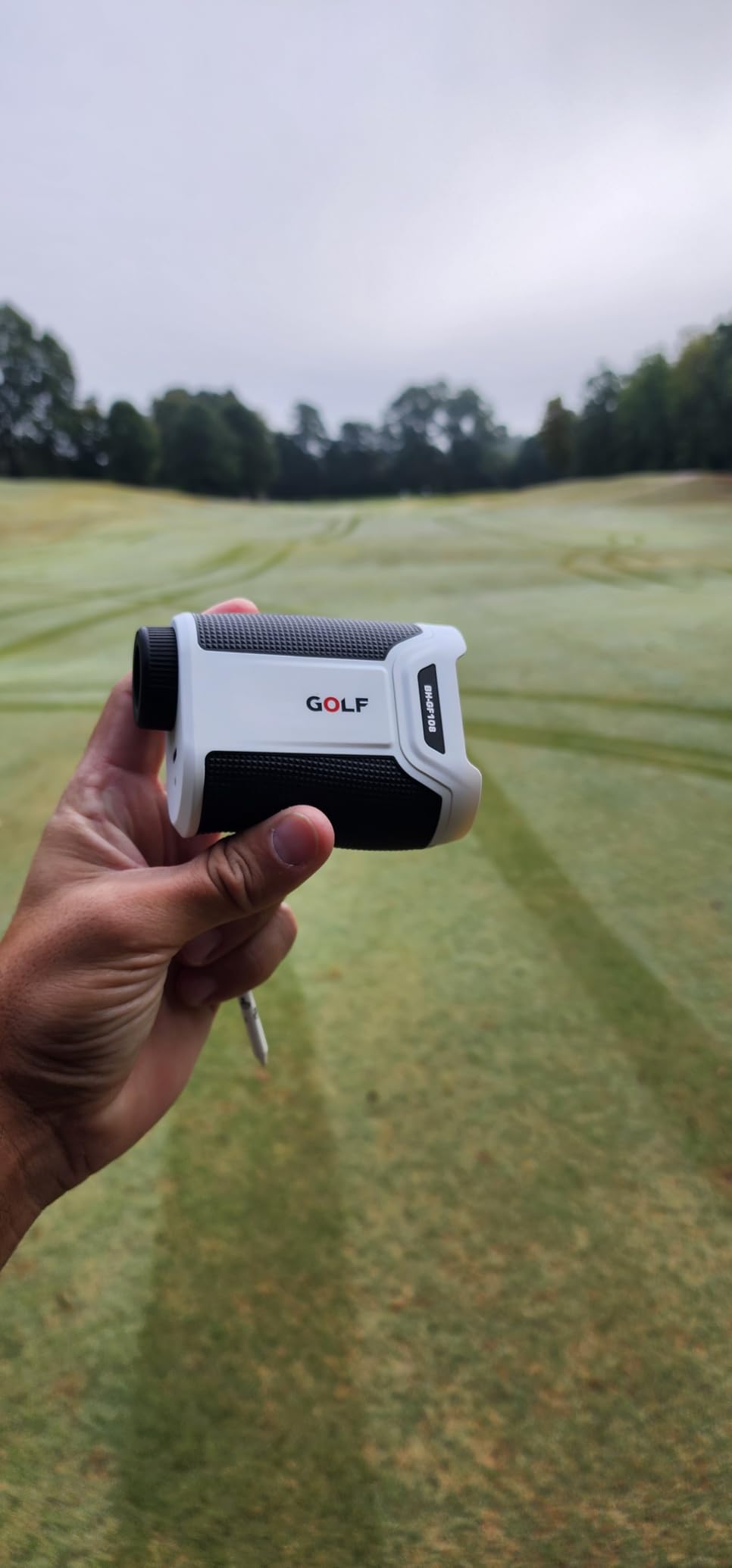 Golf Range Finder with Slope, 1200/1500 Yards Golf Rangefinders with Rechargeable Battery, Pin Lock Vibration, High Transmittance LCD, Golf Accessories for Golfers customer photo 1