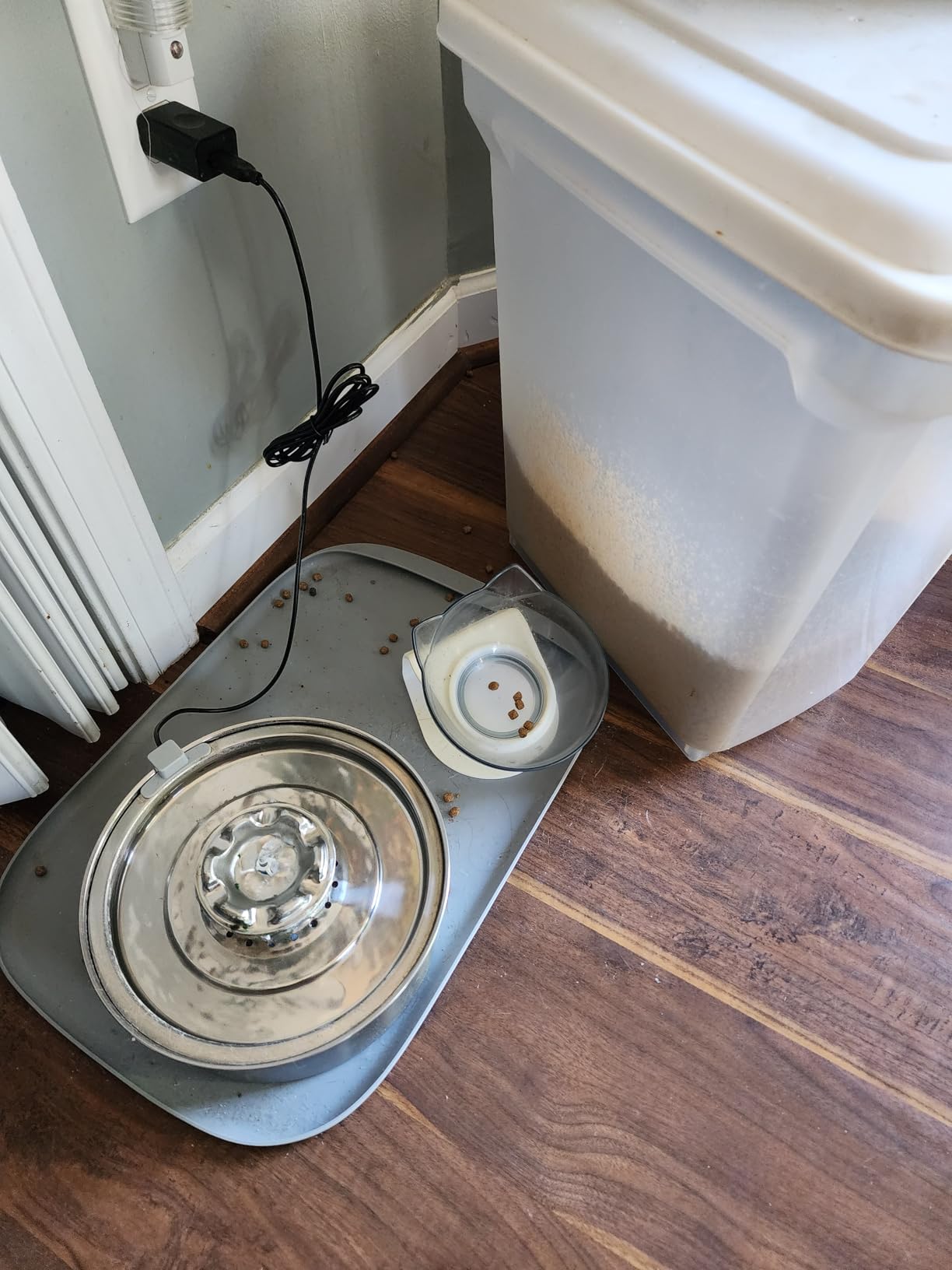 PETLIBRO Automatic Cat Feeder for 2 Cats, AI Recognition Camera Intake Log customer photo 2