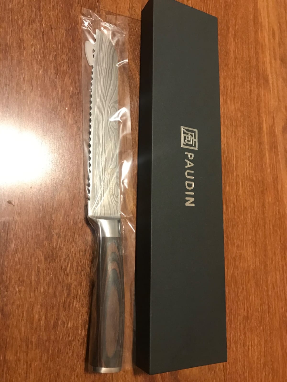 PAUDIN 10 Inch Offset Sourdough Bread Knife for Homemade Bread - Gift Box customer photo 1